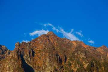 一の倉沢から紅葉の谷川岳