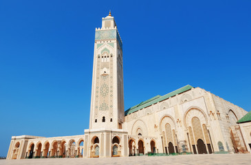 Fototapeta na wymiar Hassan II mosque in Casablanca, Morocco