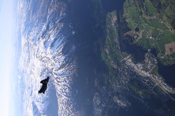 Wingsuit skydiving over Norway © sindret