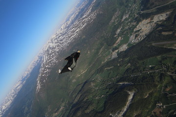 Wingsuit skydiving over Norway © sindret