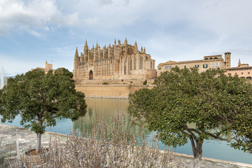 Die Kathedrale der Heiligen Maria in der spanischen Hafenstadt Palma