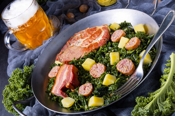 delicious kale Pan with pinkel and kassler