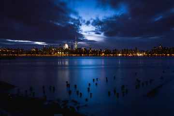 Fototapeta premium Manhattan Skyline at dusk