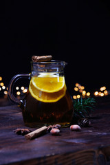 Zimtstange auf ein Glas Glühwein