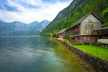 Fototapeta na wymiar Scenery at Grundlsee lake in Alps mountains, Austria