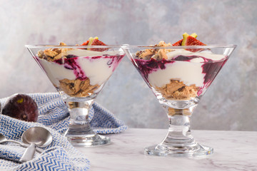 Figs pudding parfait with yogurt