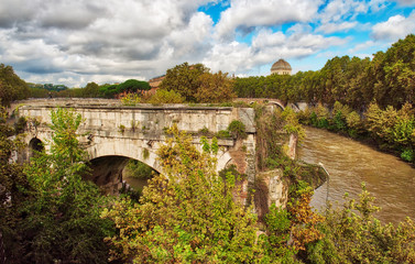 Fototapeta na wymiar Rome cityscape - An old bridge in Rome