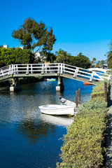 Naklejka premium A bridge over one of the canals in Venice, California