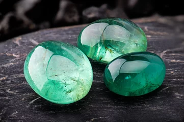 Poster The emerald gemstone jewelry. © NPD stock