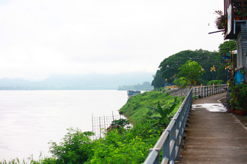 Obraz premium Landscape of mountain and river at Khong river the Thai-Laos border at Chaingkhan distric Thailand