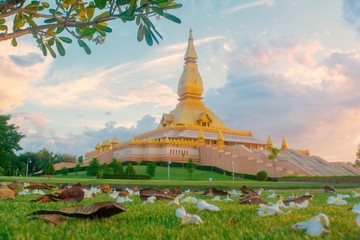 Maha Mongkol Bua Pagoda, Roi Et, Thailand