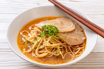tonkotsu ramen noodles with chaashu pork
