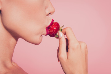 Close-up abgeschnitten halbes Gesicht Profil Seitenansicht Portrait von Lovely © deagreez