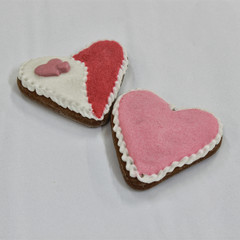 Obraz na płótnie Canvas Two heart shaped cakes