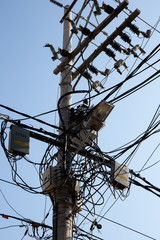 Poste eléctrico