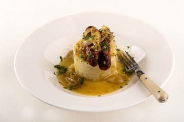 traditional irish bangers with mashed potatoes