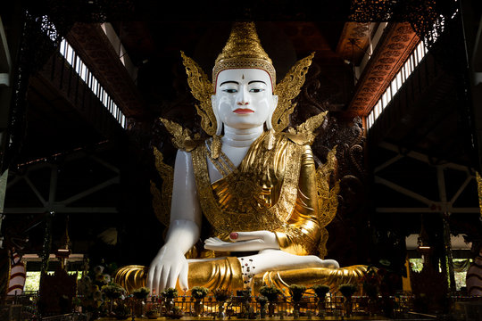 Big Buddha Nga Htat Gyi pagoda in Yangon, Myanmar