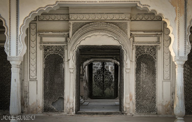 Obraz premium The Paigah tombs are among the major wonders of Hyderabad State which known for their architectural excellence