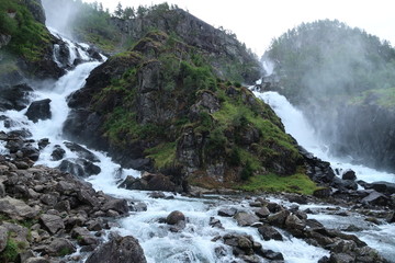 Naklejka na ściany i meble Wasserfall in Norwegen