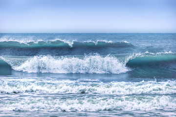 Naklejka premium Surfowanie w oceanie | 2717