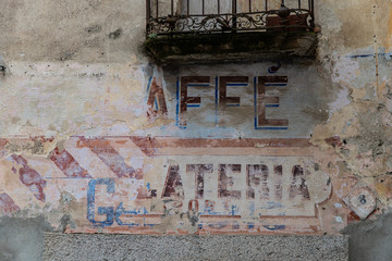 old caffeteria sign