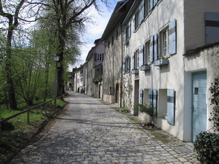 Fototapeta na wymiar Historische Häuser am Argenufer in Wangen im Allgäu