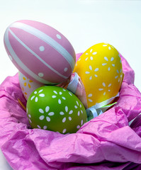 Fototapeta na wymiar Easter eggs surrounded by white background