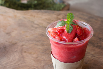 Strawberry smoothies