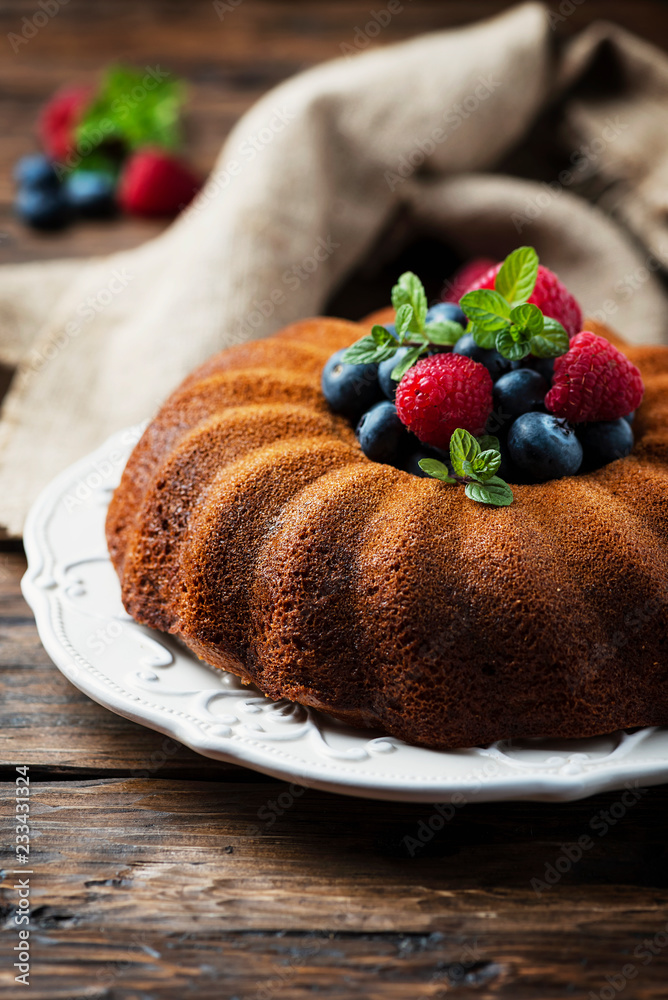 Poster rustic bundt cake