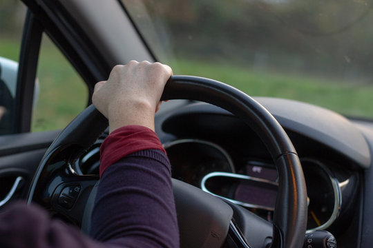 personne qui conduit