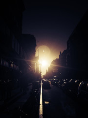 Straße bei Sonnenuntergang