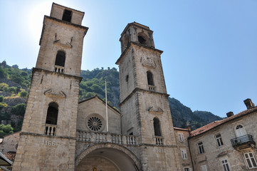 Fototapeta na wymiar St. Nicholas orthodox church in Kotor (Montenegro)
