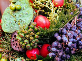 weihnachtlicher Blumenkranz von meisterhafter Floristenhand