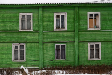 Travel to Russia. Old green house in the provincial town of Russia (Tikhvin).