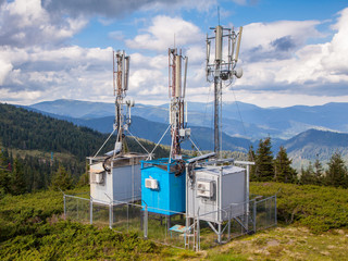 Mobile transmitter stations with special equipments in the mountains