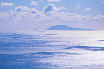 They wish for a Niijima - 新島を望む