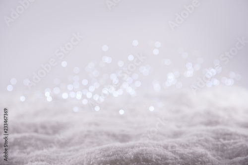 Hintergrund des blauen himmels mit weißen wolken und sonne vektor "Weihnachten - Winter Bokeh Background" Stockfotos und lizenzfreie