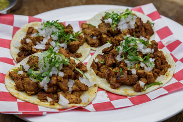 Tacos al pastor