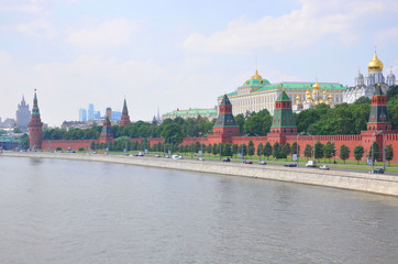 Obraz premium A view to Kremlin from Moscow river, Moscow, Russia