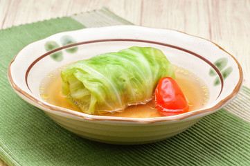 コンソメ味のロールキャベツ