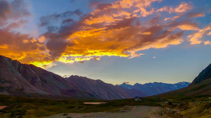 Obraz na płótnie Canvas Twilight landscape with range of mountains in Zanskar, India.