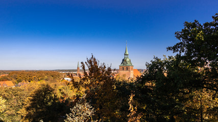 L&uuml;neburg mit Michaeliskirche Blick vom Kalkberg