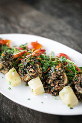 spicy stir fried prawns with garlic and kampot pepper sauce