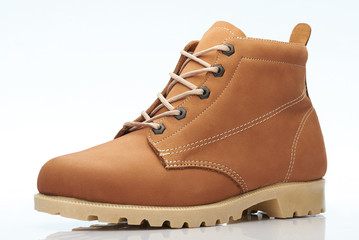 7526771 One brown hiking boot