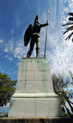 La statue d'Achille victorieux dans les jardins du palais de l'Achilleion à Corfou