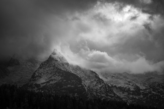 Schlecht Wetter am Berg © BROCK MEDIA