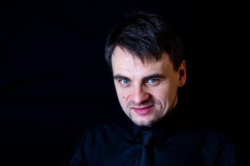 Obraz premium white man black background funny face