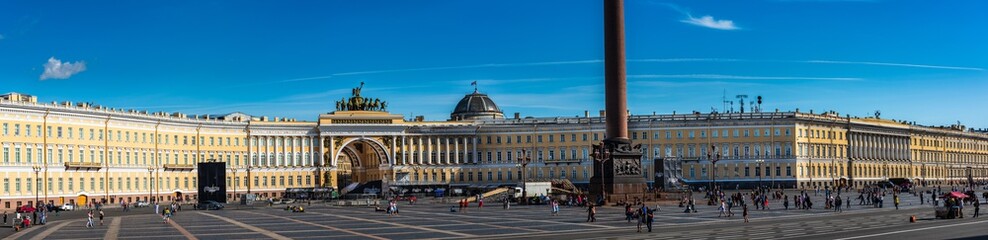 Fototapeta premium heremitage square in sant pietroburgo