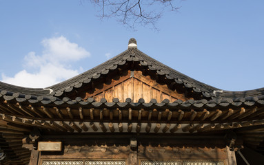 Fototapeta premium Gilsangsa temple rooftop