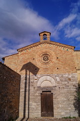 Fototapeta na wymiar San Jacopo church, San Gimignano, Tuscany, Italy